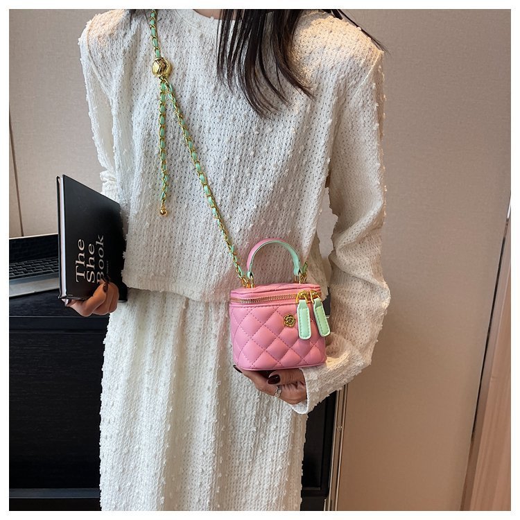 Women's Special-interest Design Diamond Chain Crossbody Bag