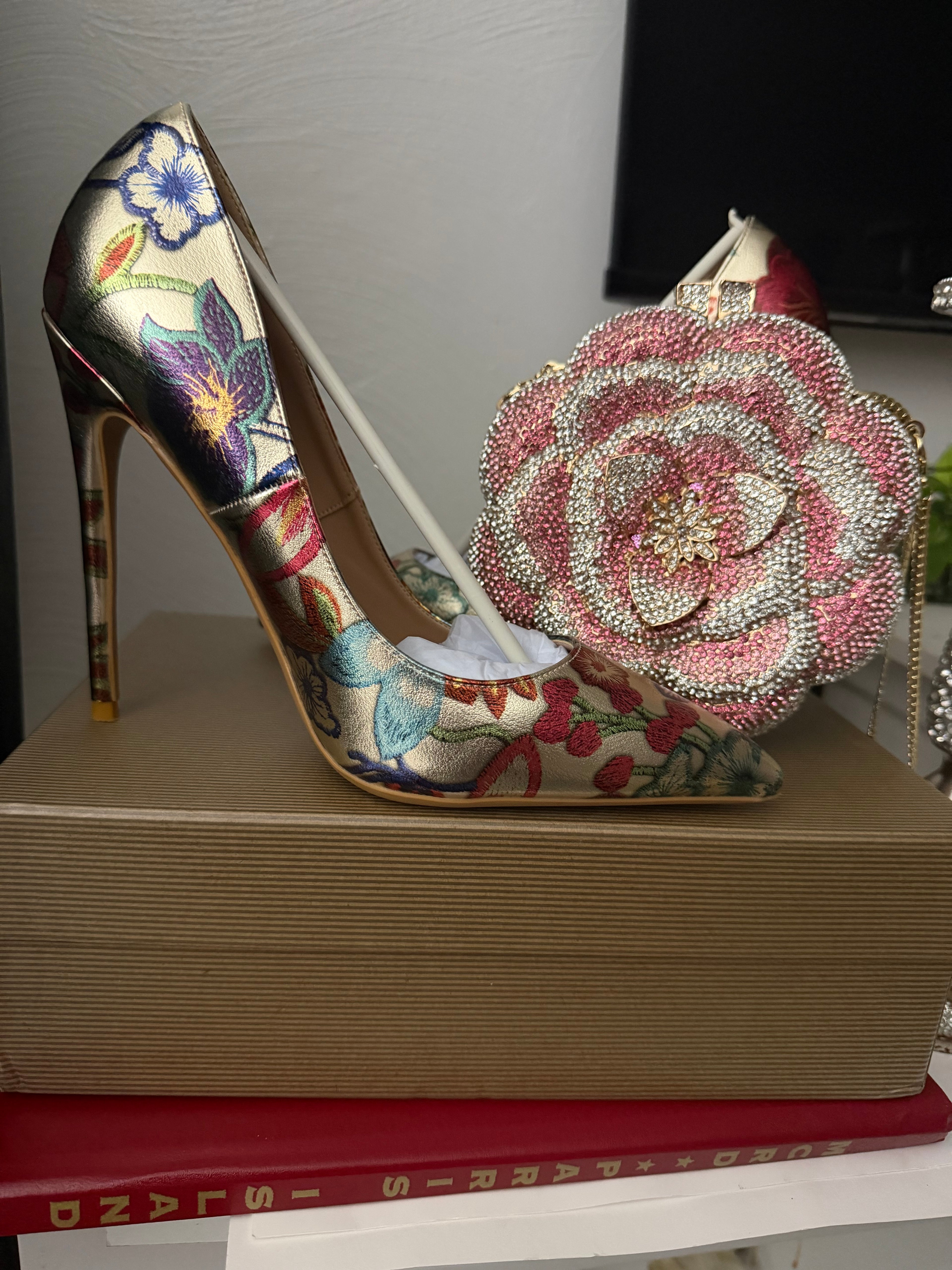 Floral Embroidered Heels and Crystal Clutch Set | Wedding Shoes Matching Bag | Bridal Evening Party Pumps | Luxury Formal Occasion Set