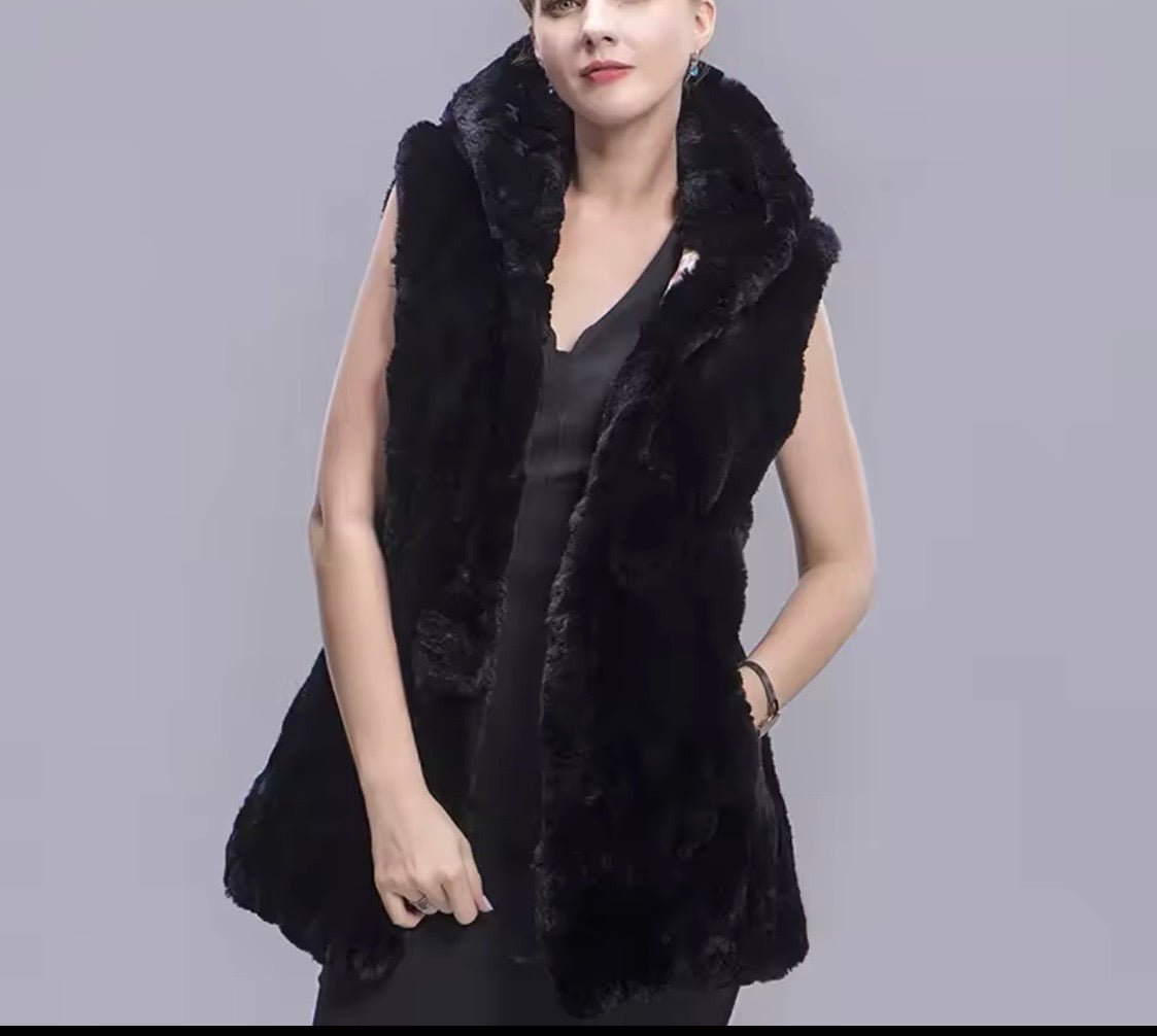 Luxury 3-Piece Real Fur Set: Genuine Rabbit Fur Hooded Vest, Mink Fur Bucket Bag, and Matching Mink Fur Arm Warmers