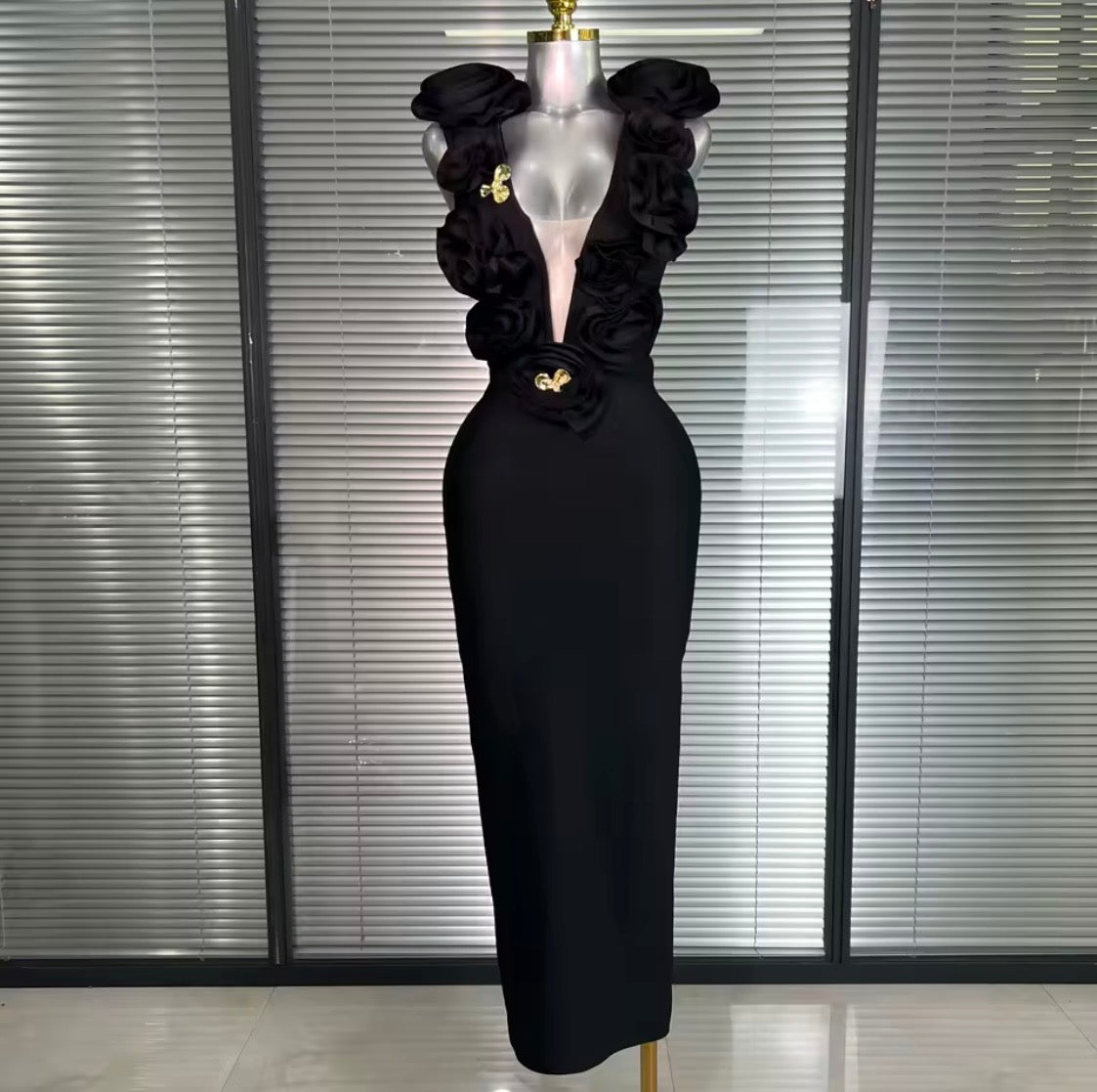 3D Rose V-Neck Bandage Dress & Earrings | Gala Outfit
