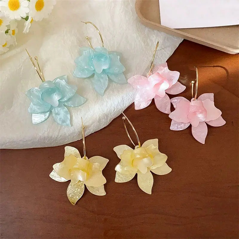 Vintage Acrylic Flower Exaggerated Earrings - JNi3 shop