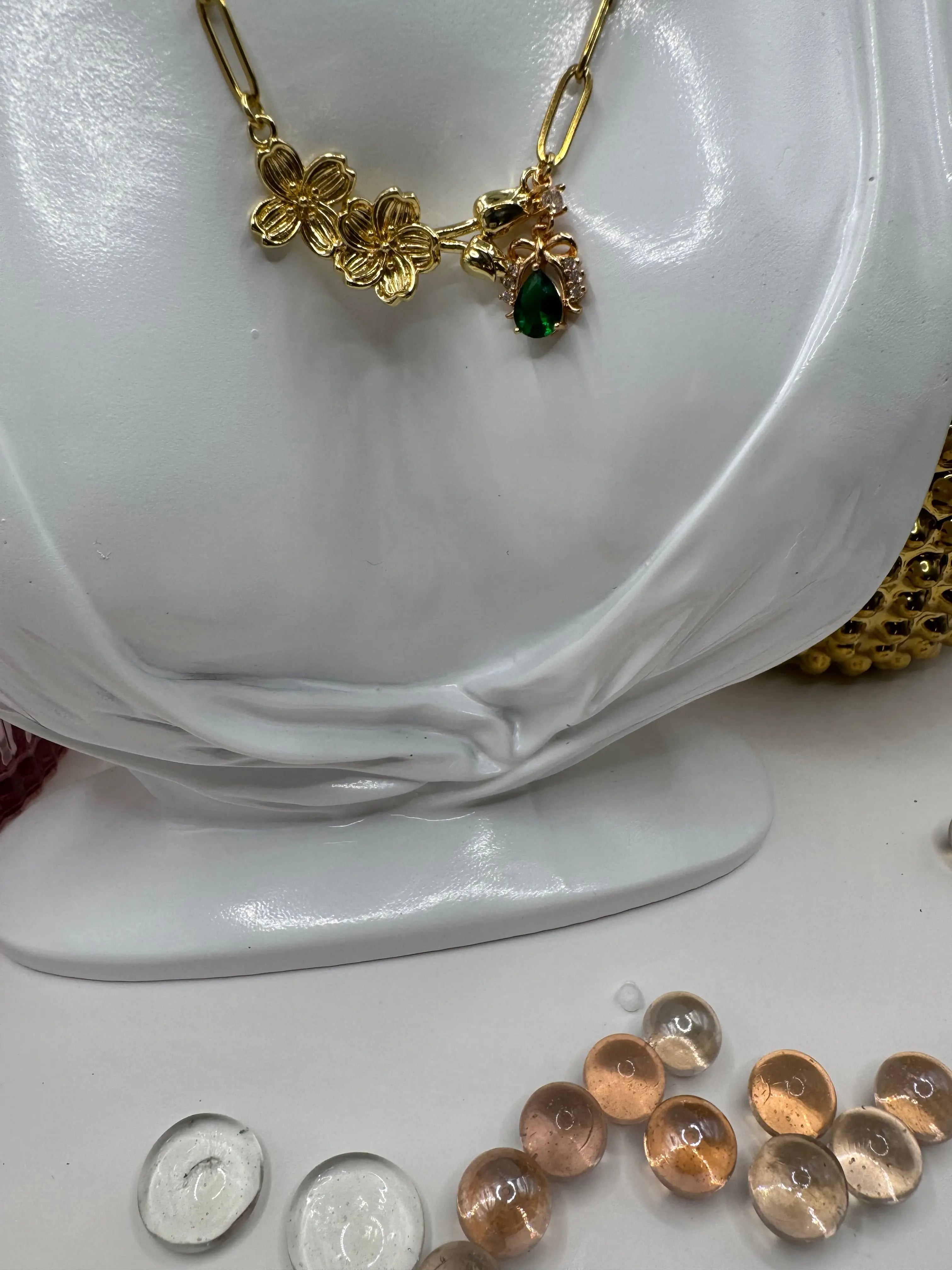 Emerald Bloom Drop – 18k Gold PVD Floral Paperclip Chain Necklace with Green Teardrop Charm - JNi3 shop