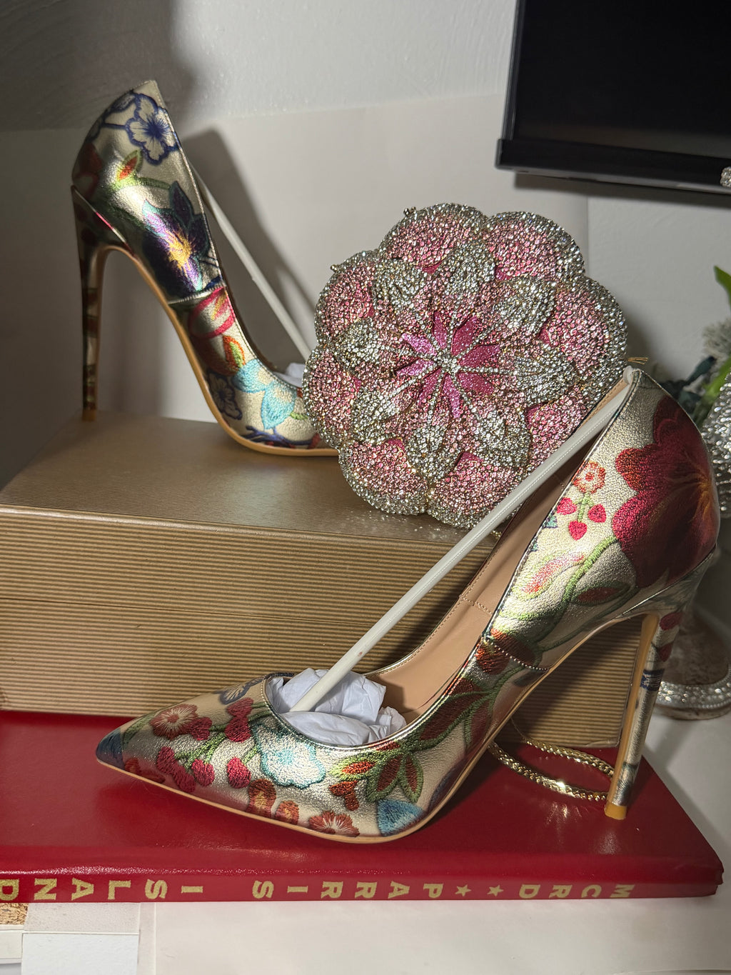 Floral Embroidered Heels and Crystal Clutch Set | Wedding Shoes Matching Bag | Bridal Evening Party Pumps | Luxury Formal Occasion Set