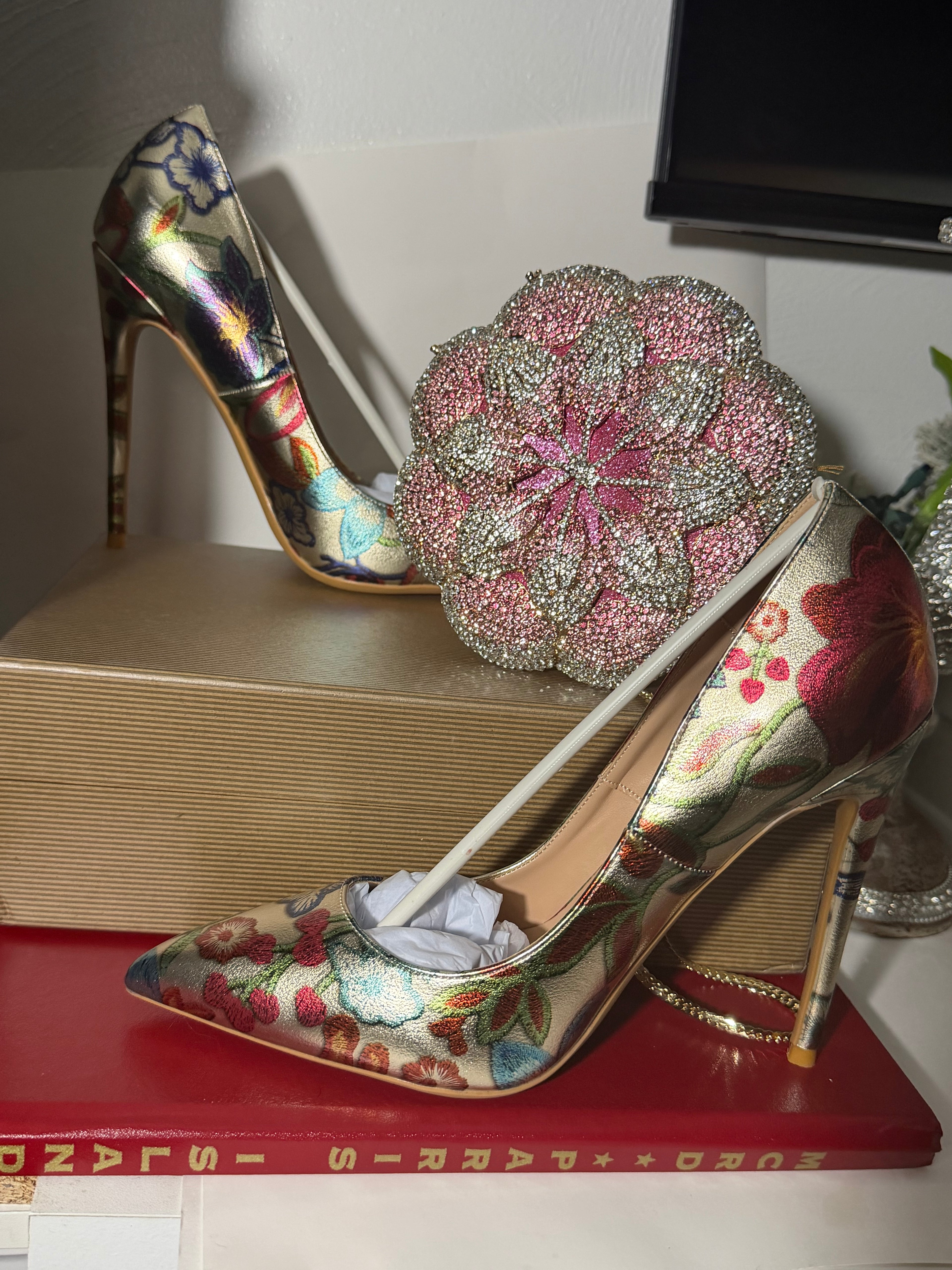 Floral Embroidered Heels and Crystal Clutch Set | Wedding Shoes Matching Bag | Bridal Evening Party Pumps | Luxury Formal Occasion Set