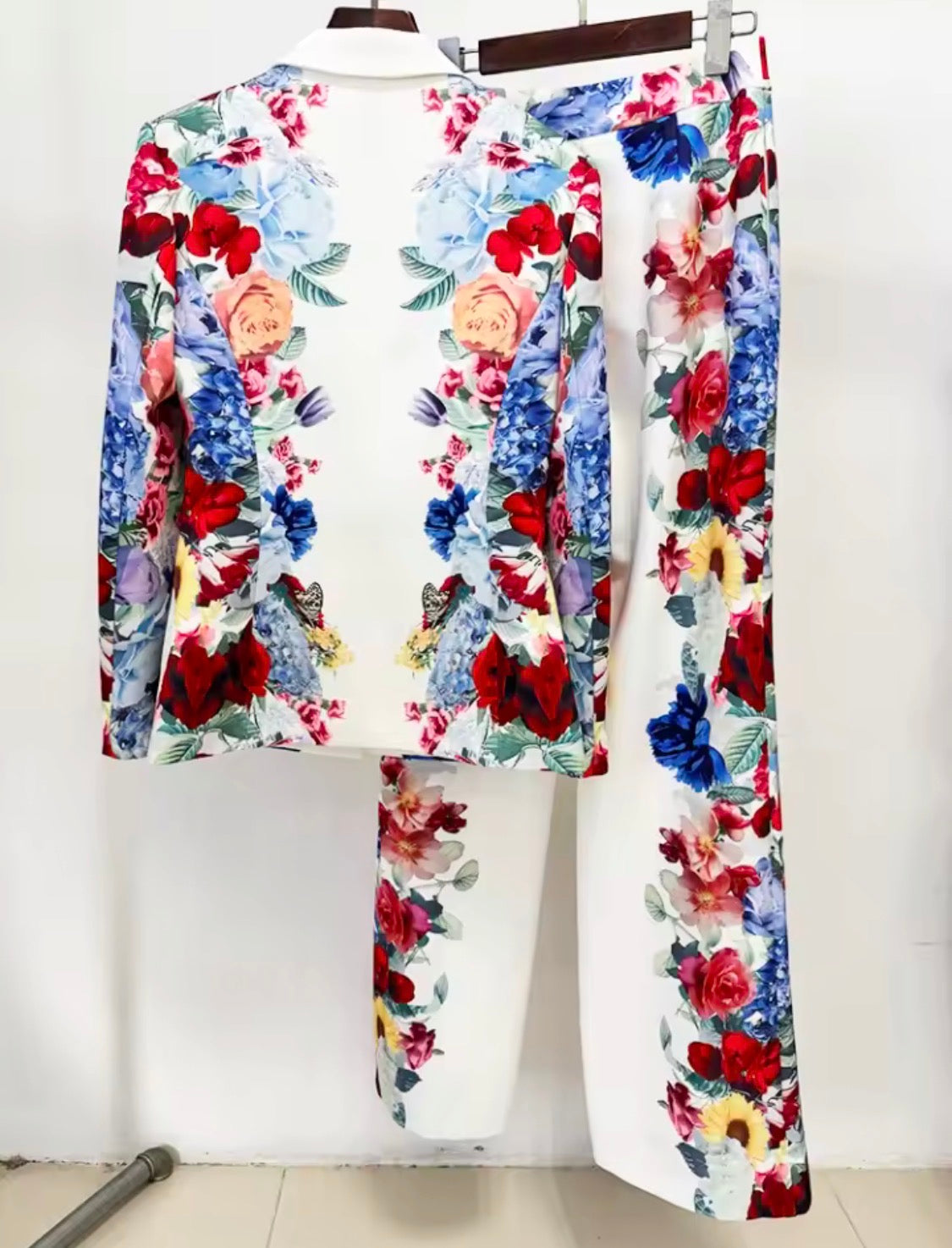 Women’s Floral Print Suit Set, Designer Two-Piece Blazer and Flare Pants, Botanical Garden Party Outfit, Statement Tailored Suit,