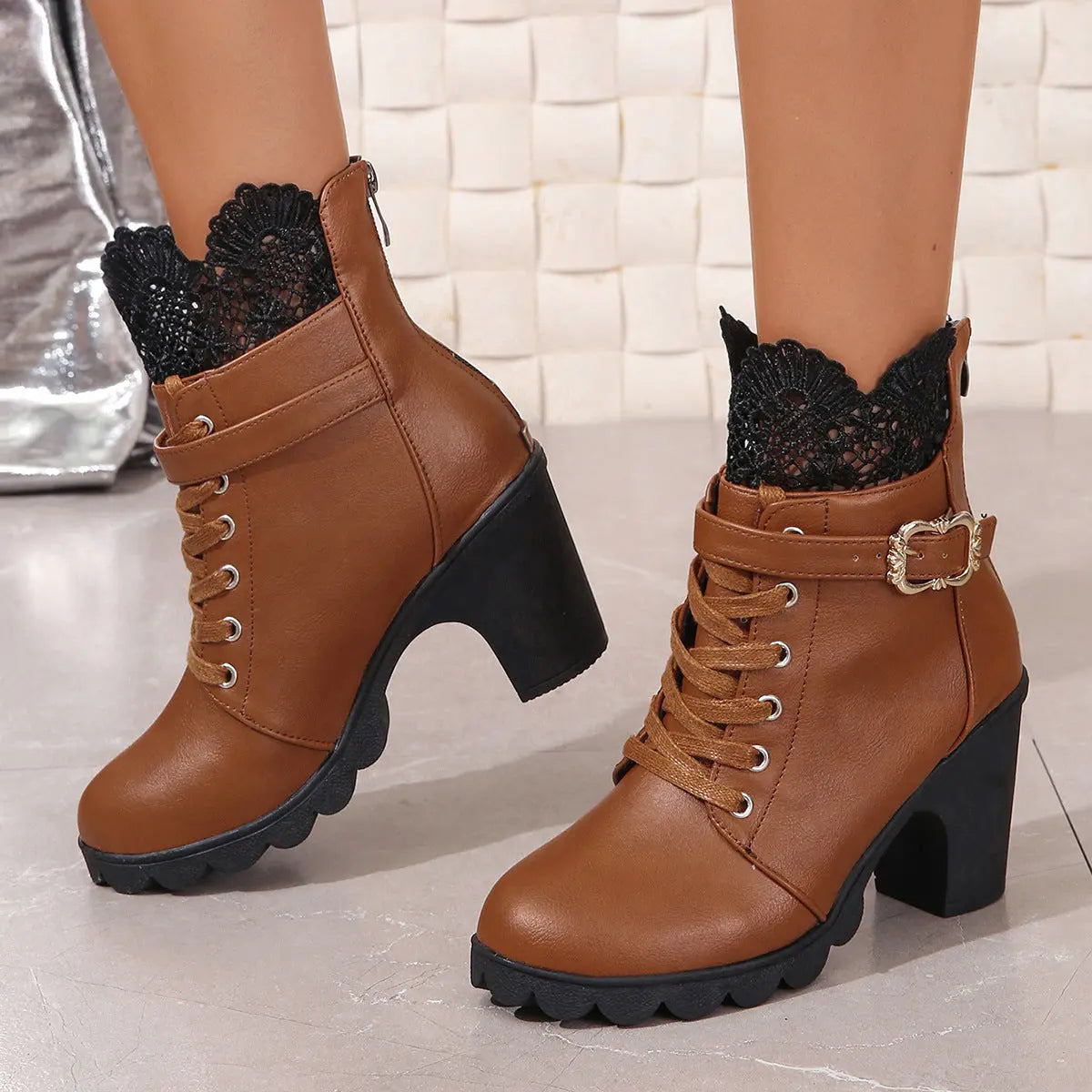 Women's Chunky Heel Waterproof Platform Lace Fashion Boots