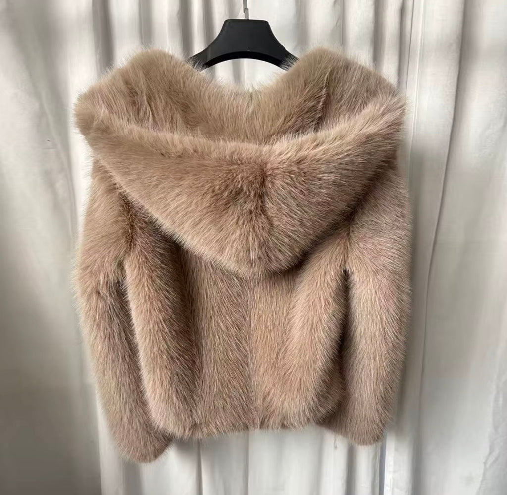 Luxury Faux Fur Hooded Crop Coat – Plush Winter Outerwear, Oversized Hood Designer Jacket for Women