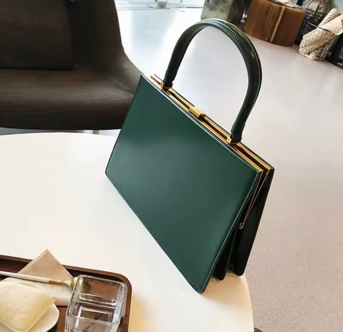 Vintage Style Frame Handbag – Classic Top Handle Purse with Metal Kiss-Lock Closure, Retro Structured Tote for Women