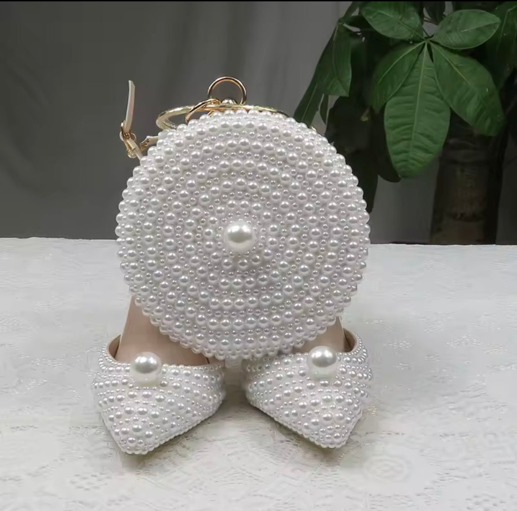 Pearl Bridal Shoe and Bag Set, White Pearl Block Heels, Round Pearl Clutch Purse, Wedding Shoes and Matching Handbag, Bridesmaid Gift