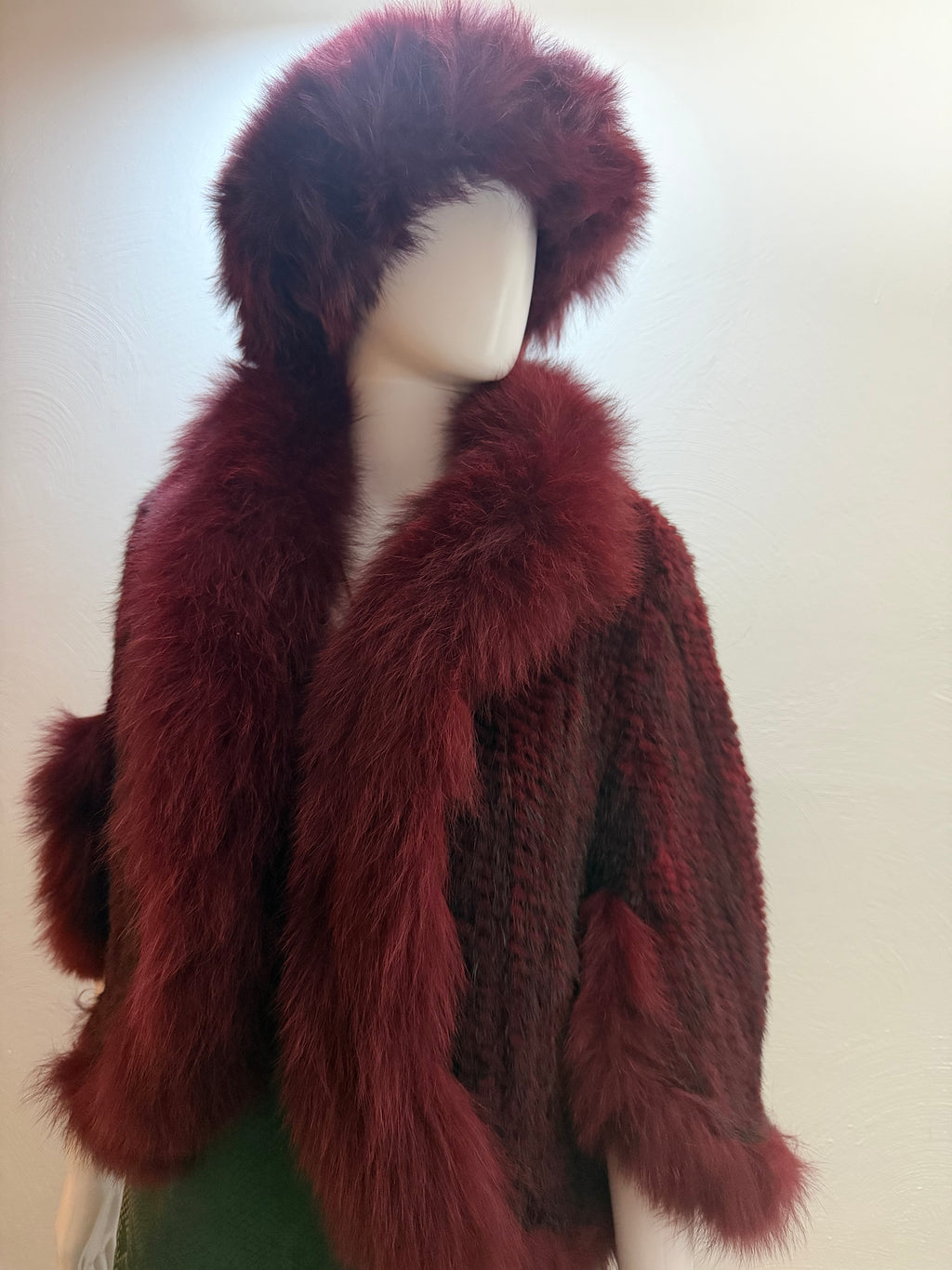 Mink fur ponchos and Hat set|Fox Fur trim