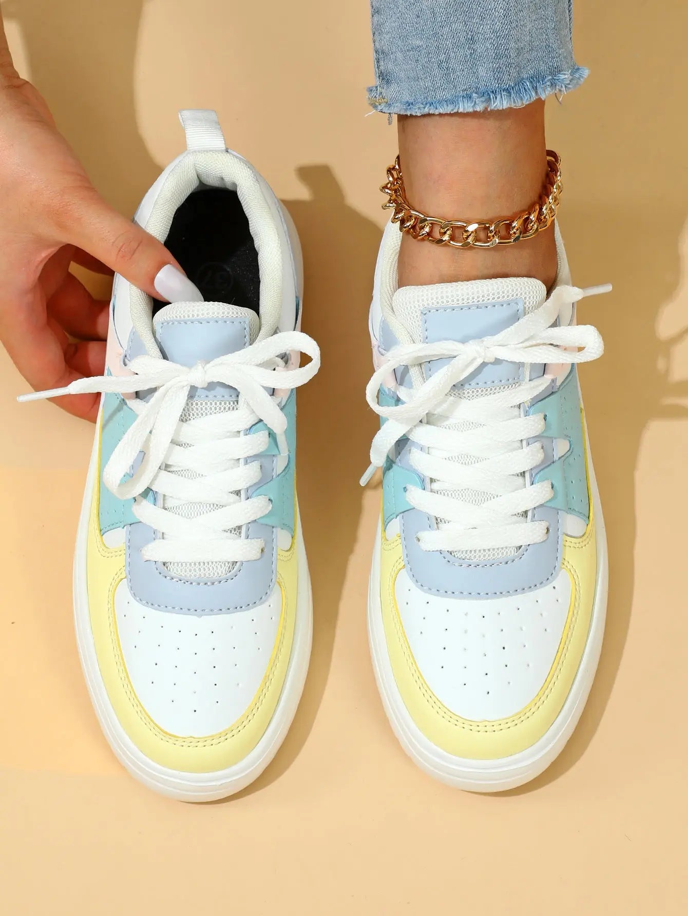 Ins European And American Fashion Platform Couple's Soft Bottom Comfortable Board Shoes Can Be Tie Up Dropshipman