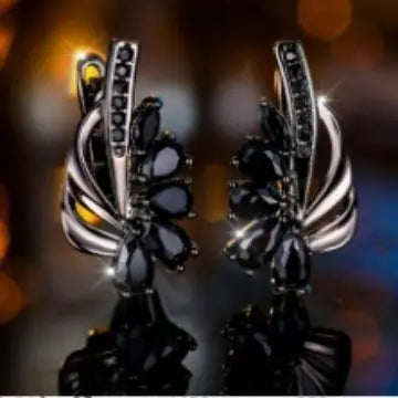 Water Drop Half Flower Design Ear Clip Simple JNi3 shop