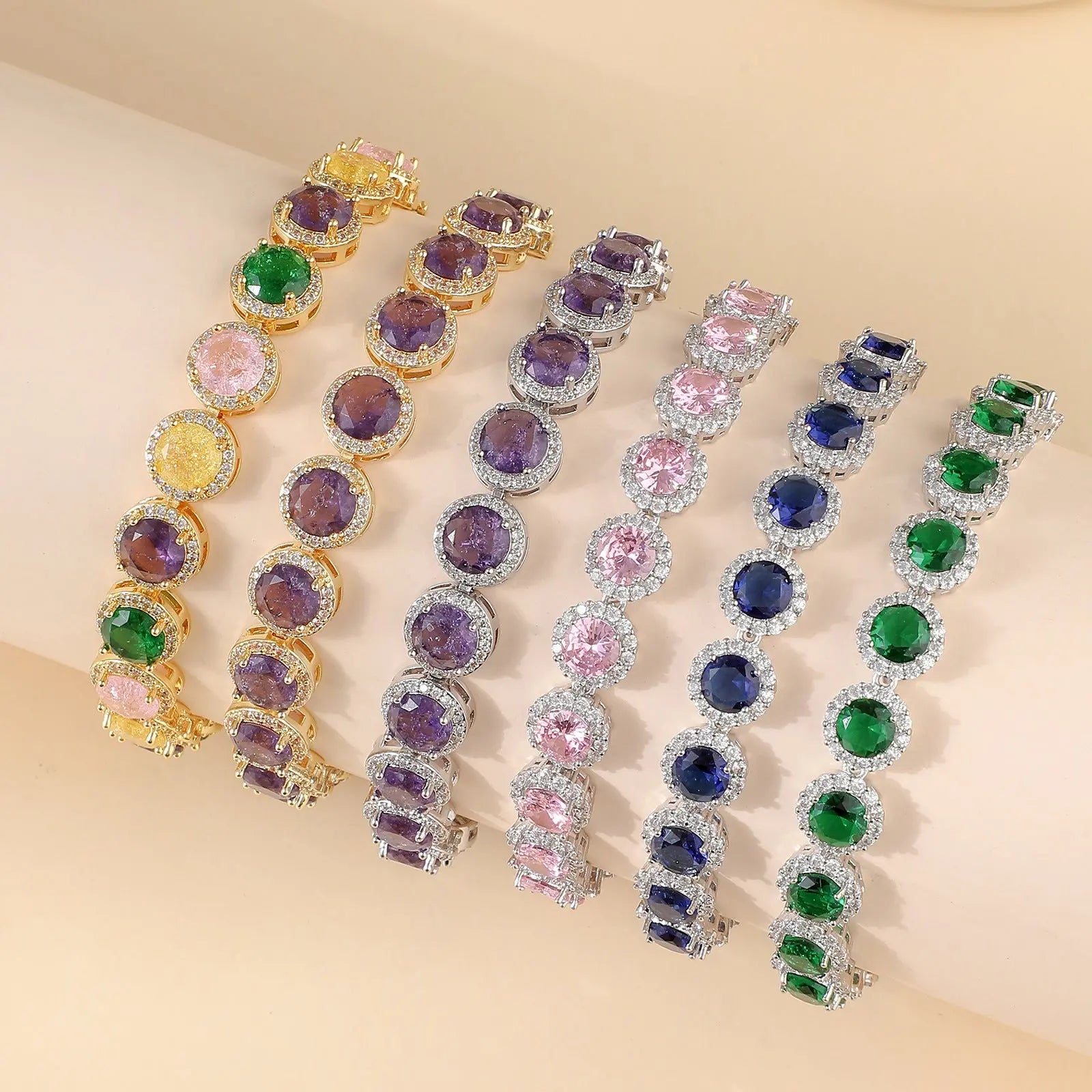 Fashion Gold-plated Inlaid Zircon Hollow Round Bracelet - JNi3 shop