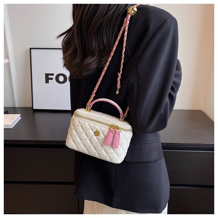 Women's Special-interest Design Diamond Chain Crossbody Bag