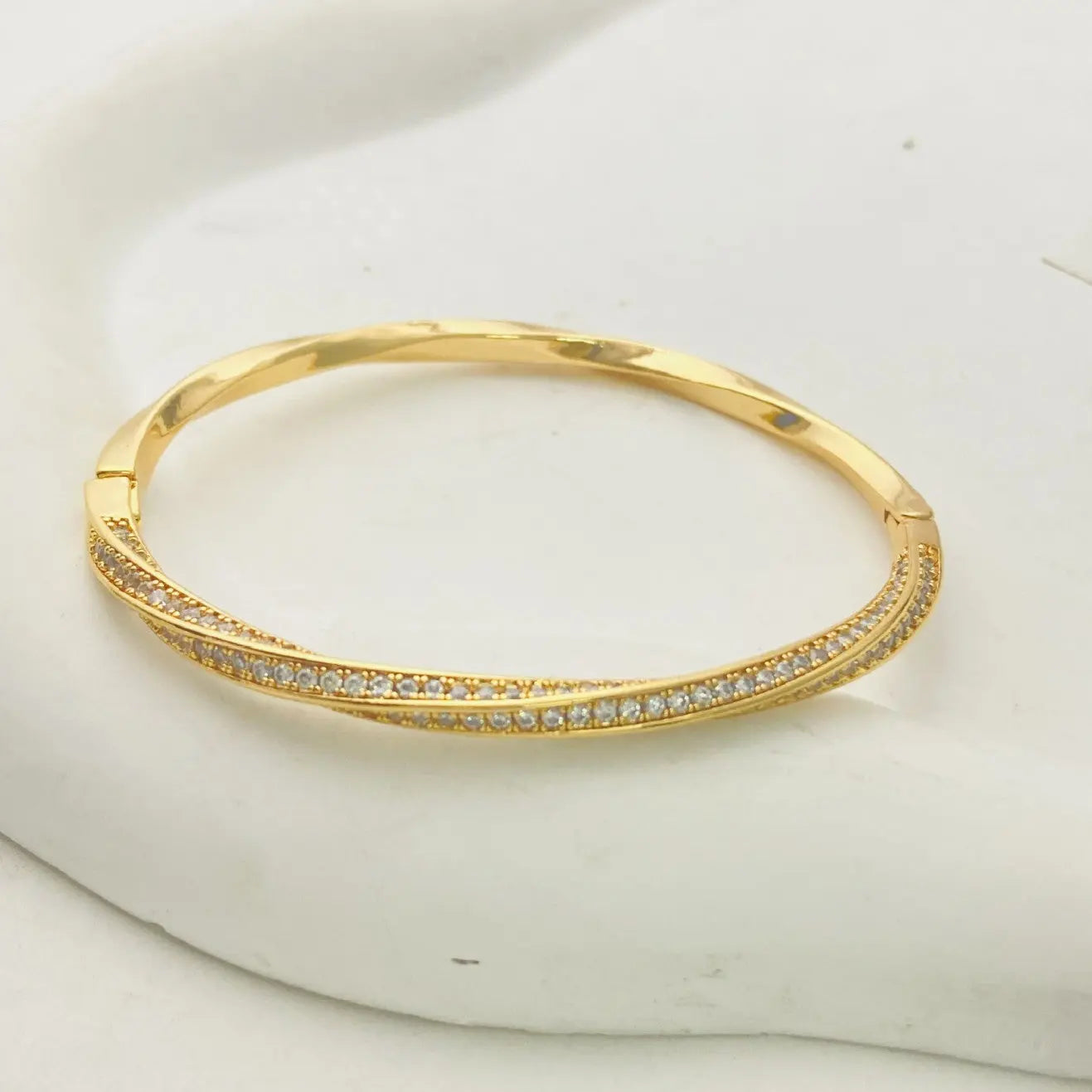 Affordable Luxury Fashion Half Circle Full Diamond Mobius Bracelet - JNi3 shop