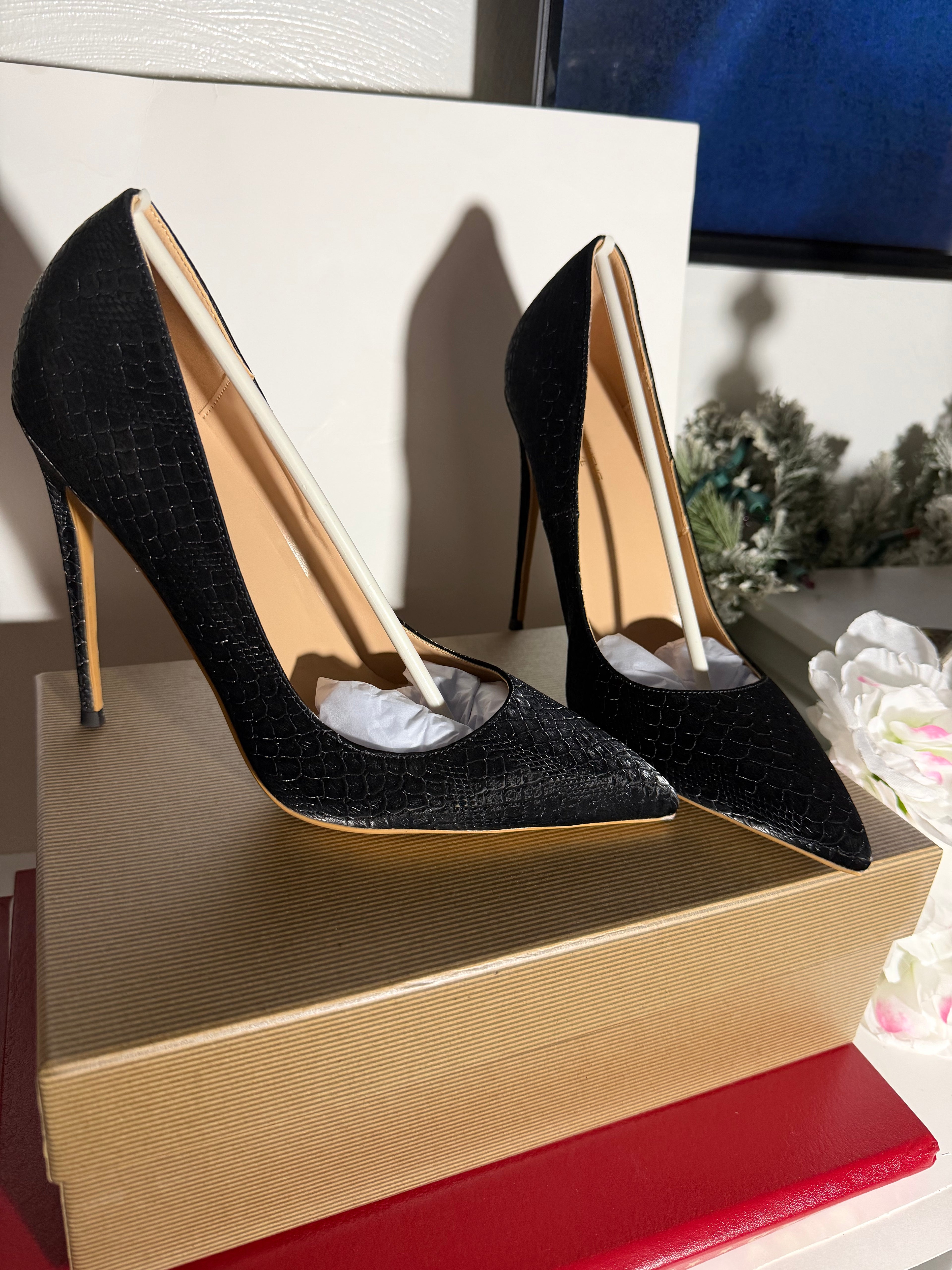 Black Croc-Effect Stiletto Pumps - Classic High Heel Dress Shoes