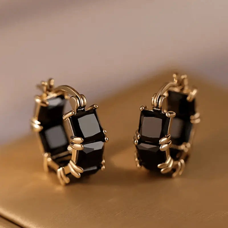 Black Crystal Zirconium Ear Ring JNi3 shop