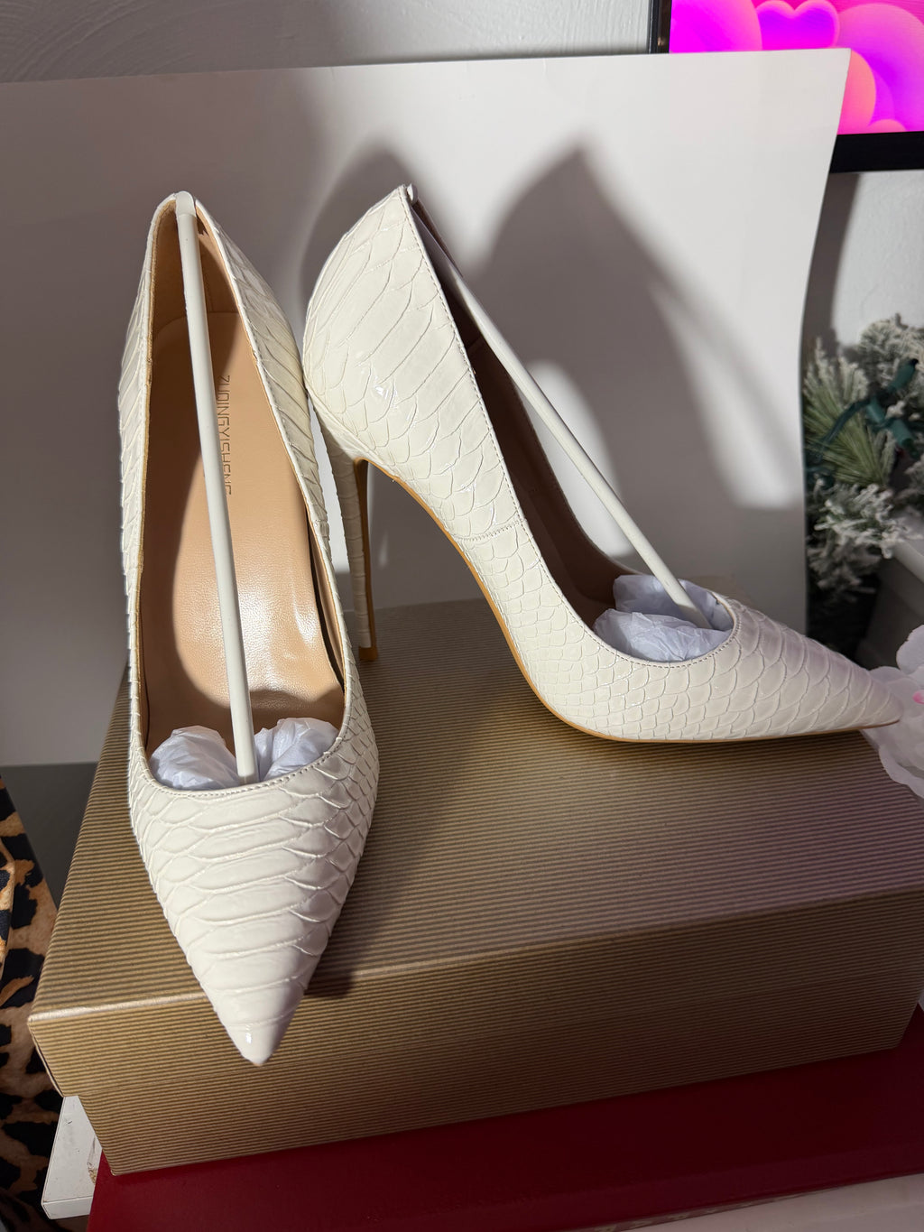 Ivory Snakeskin Stiletto & Dionysus-Style Crossbody Set