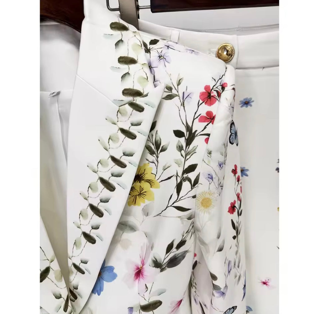 Women’s Floral Print Suit Set, Designer Two-Piece Blazer and Flare Pants, Botanical Garden Party Outfit, Statement Tailored Suit,