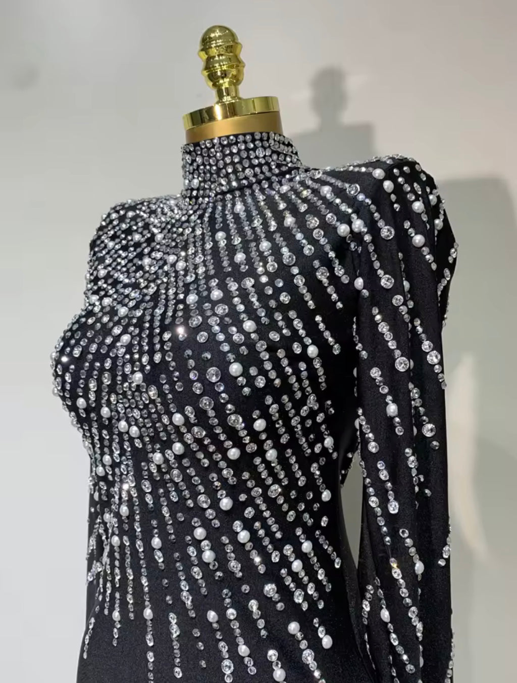 Luxury Black Rhinestone Evening Gown with Gloves, Crystal Embellished Mermaid Dress, High Neck Open Back Formal Gala Dress, Birthday Prom Dress