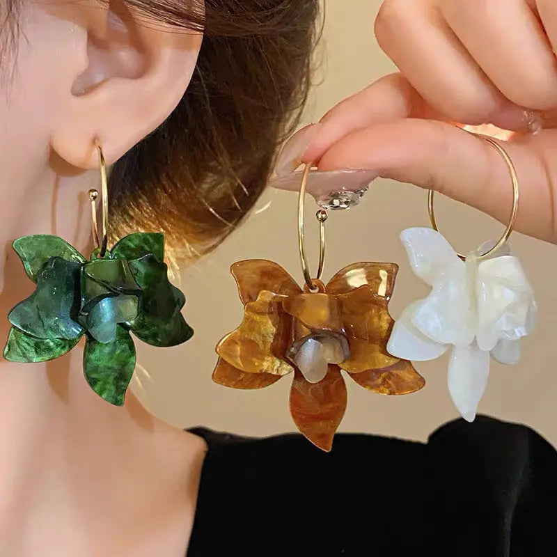 Vintage Acrylic Flower Exaggerated Earrings - JNi3 shop
