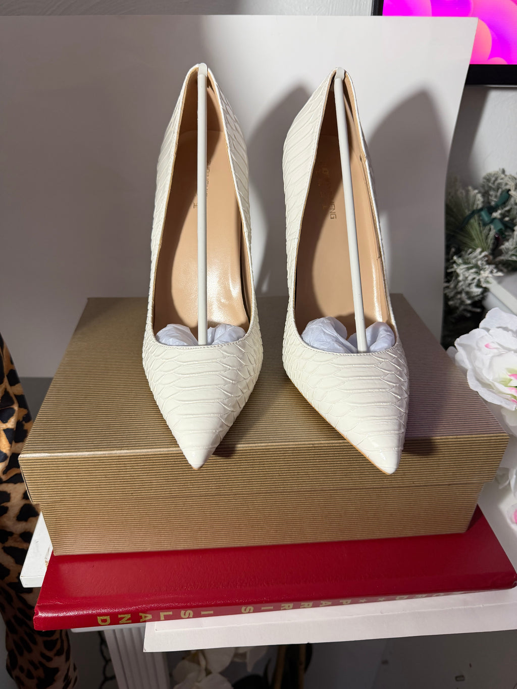 Ivory Snakeskin Stiletto & Dionysus-Style Crossbody Set
