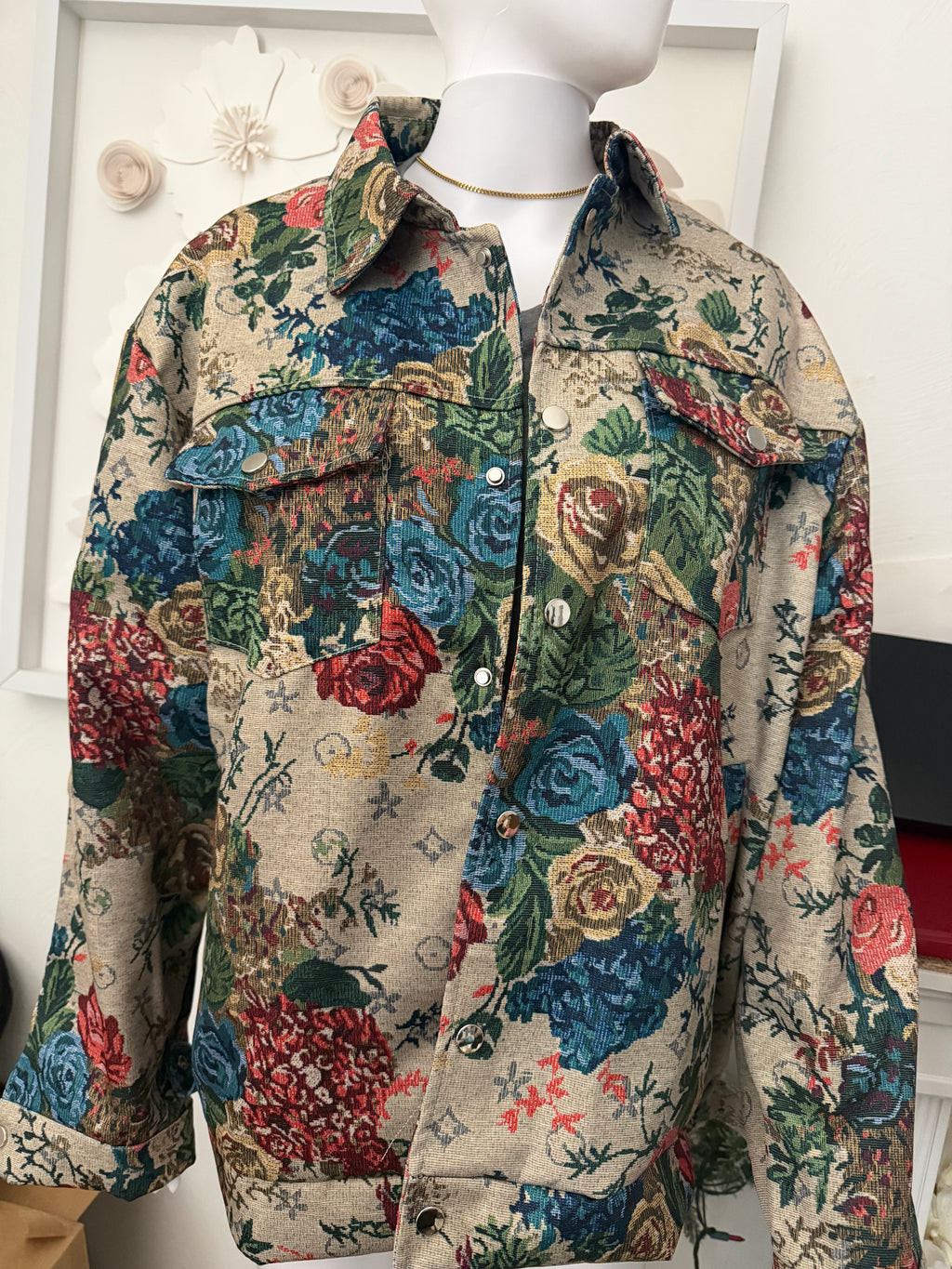 Vintage Inspired Jacquard Floral Men’s Trucker Jacket, Textured Tapestry Western Coat