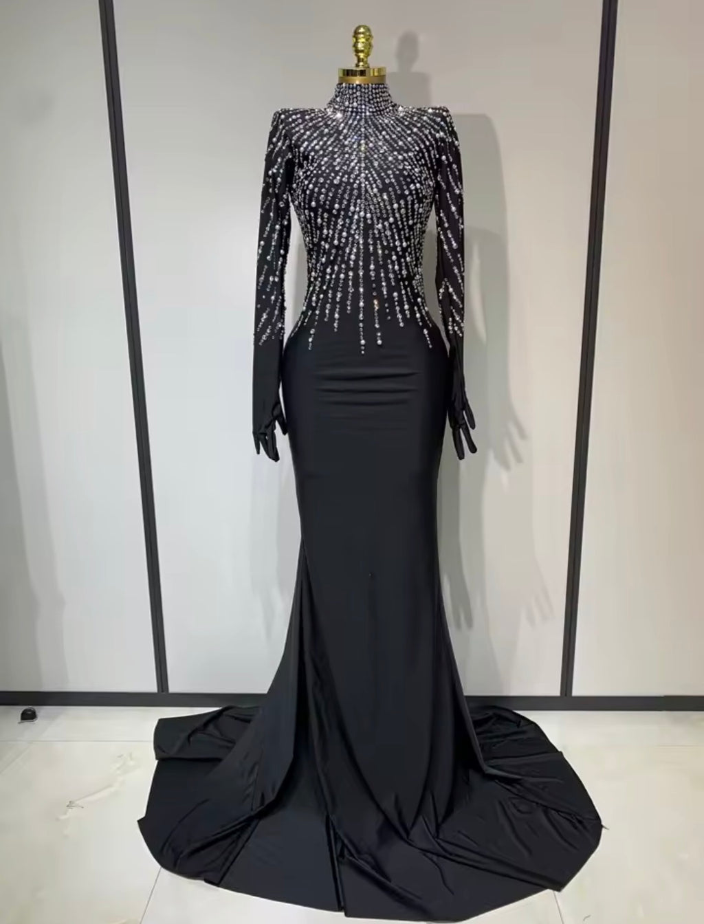 Luxury Black Rhinestone Evening Gown with Gloves, Crystal Embellished Mermaid Dress, High Neck Open Back Formal Gala Dress, Birthday Prom Dress