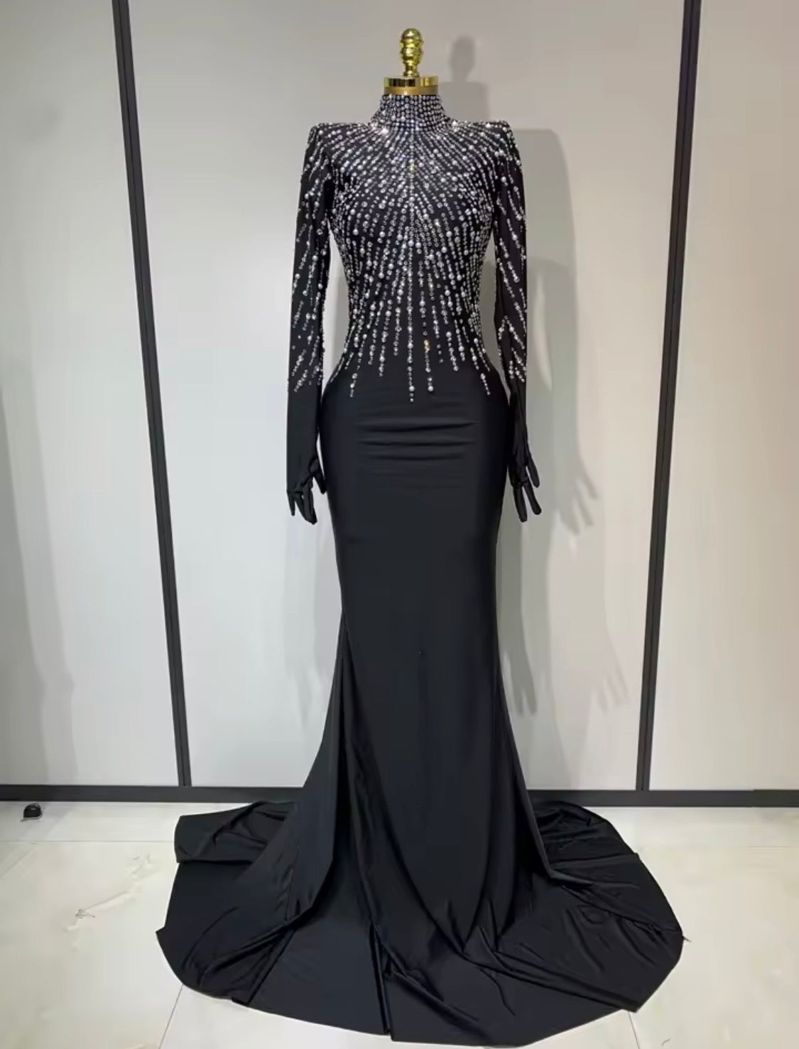 Luxury Black Rhinestone Evening Gown with Gloves, Crystal Embellished Mermaid Dress, High Neck Open Back Formal Gala Dress, Birthday Prom Dress