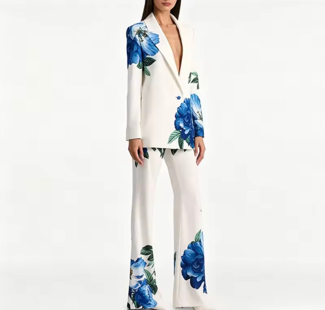 Women’s Floral Print Suit Set, Designer Two-Piece Blazer and Flare Pants, Botanical Garden Party Outfit, Statement Tailored Suit,