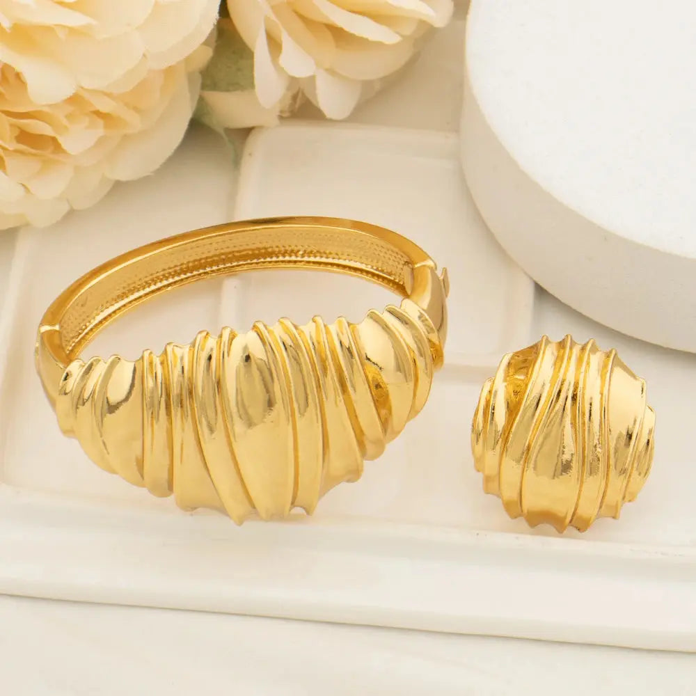 Luxury Designer Bracelet Bangles with Ring For Women Dubai Woman Gold Color Cuff Bracelet Female Bridal Wedding JNi3 shop