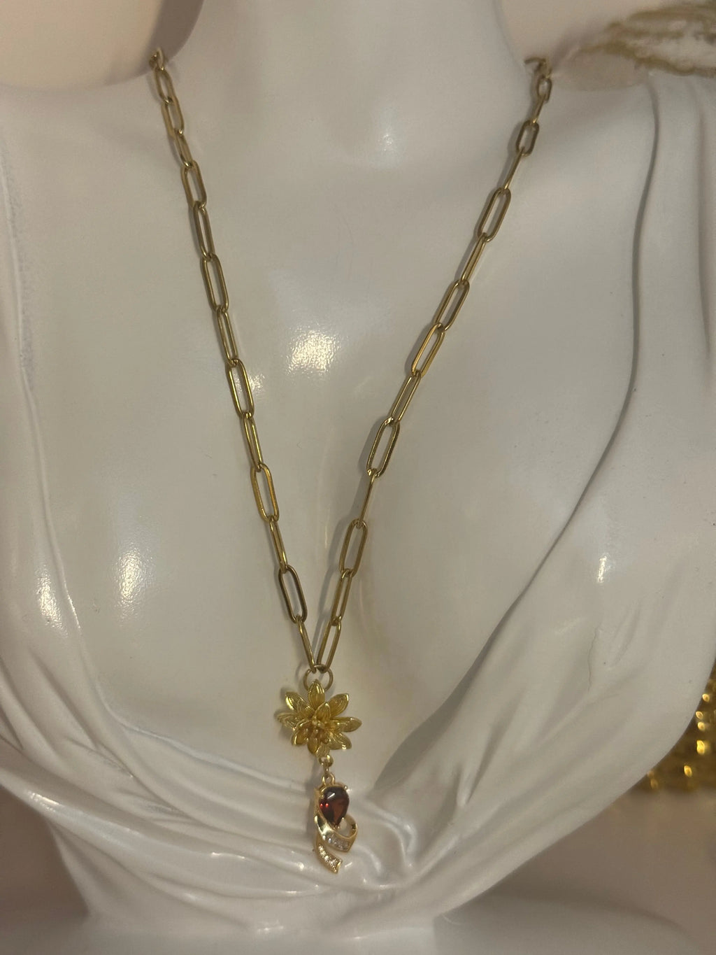 Golden Bloom Drop (limited edition) 18k gold PVD Necklace - JNi3 shop