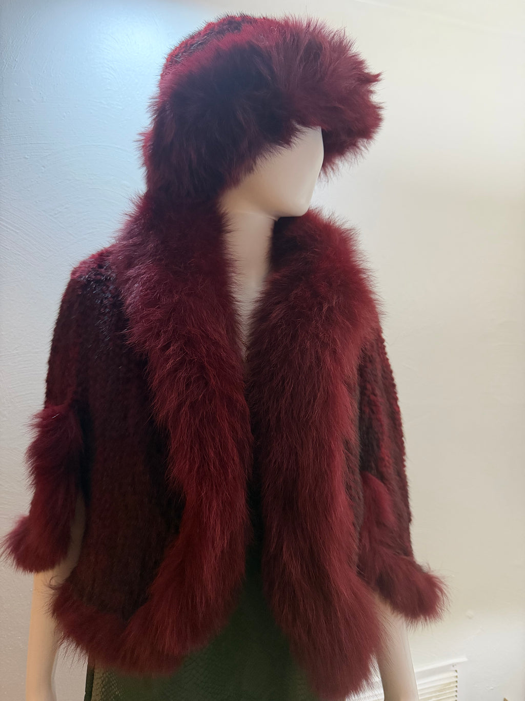 Mink fur ponchos and Hat set|Fox Fur trim