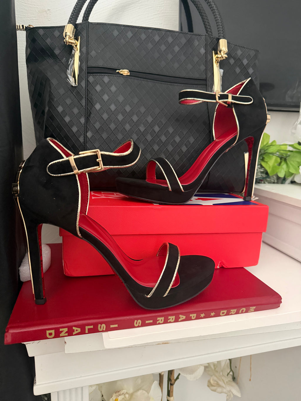 Black Leather Purse and dagger stiletto set
