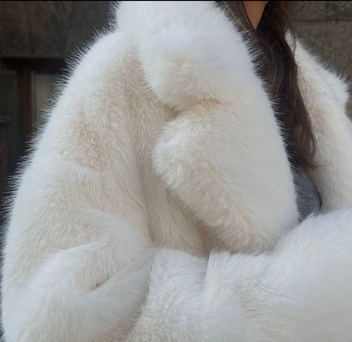 Luxury Women's White Faux Over Coat - Elegant Long Faux Fur Jacket with Oversized Collar for Winter