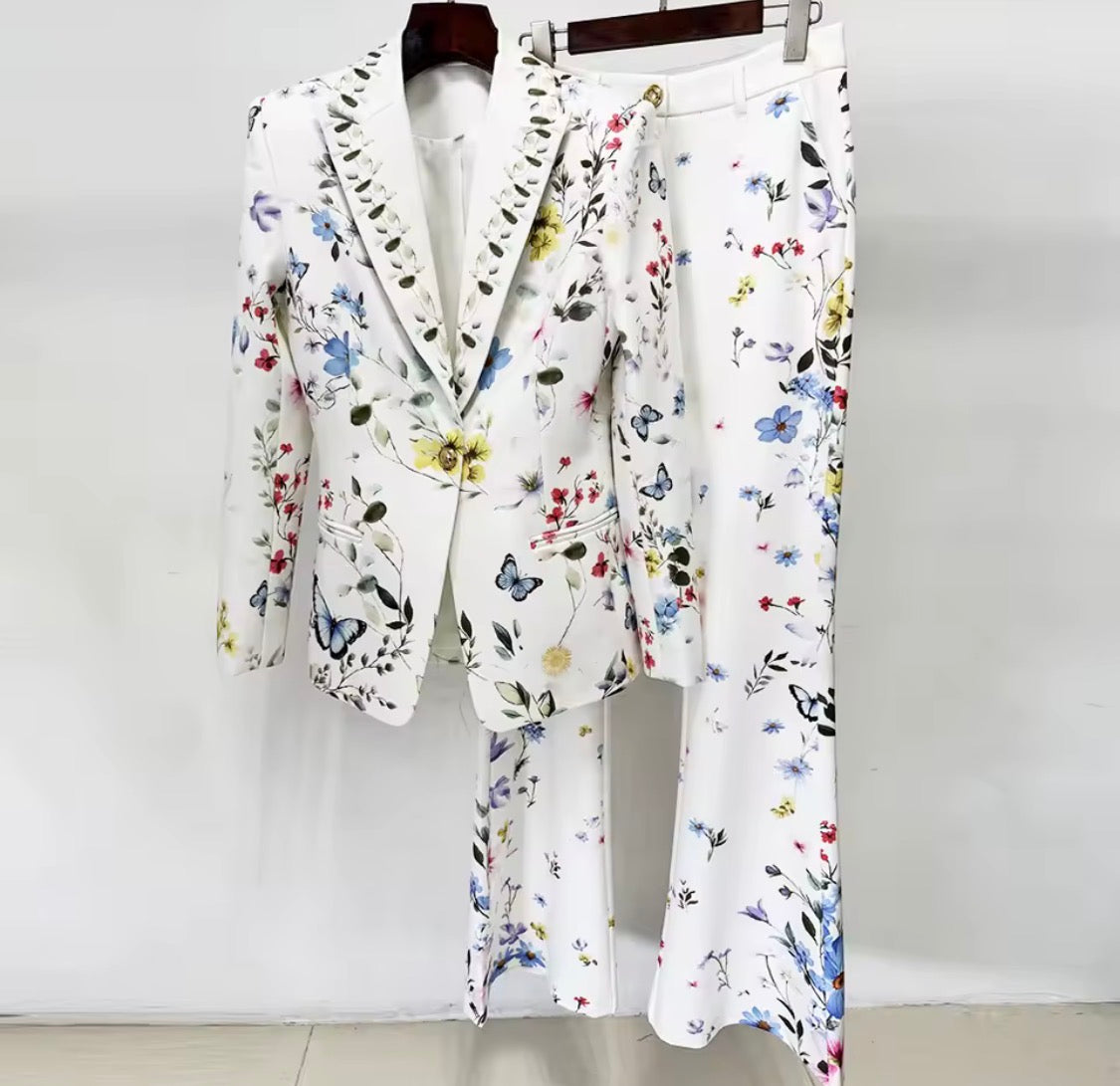 Women’s Floral Print Suit Set, Designer Two-Piece Blazer and Flare Pants, Botanical Garden Party Outfit, Statement Tailored Suit,