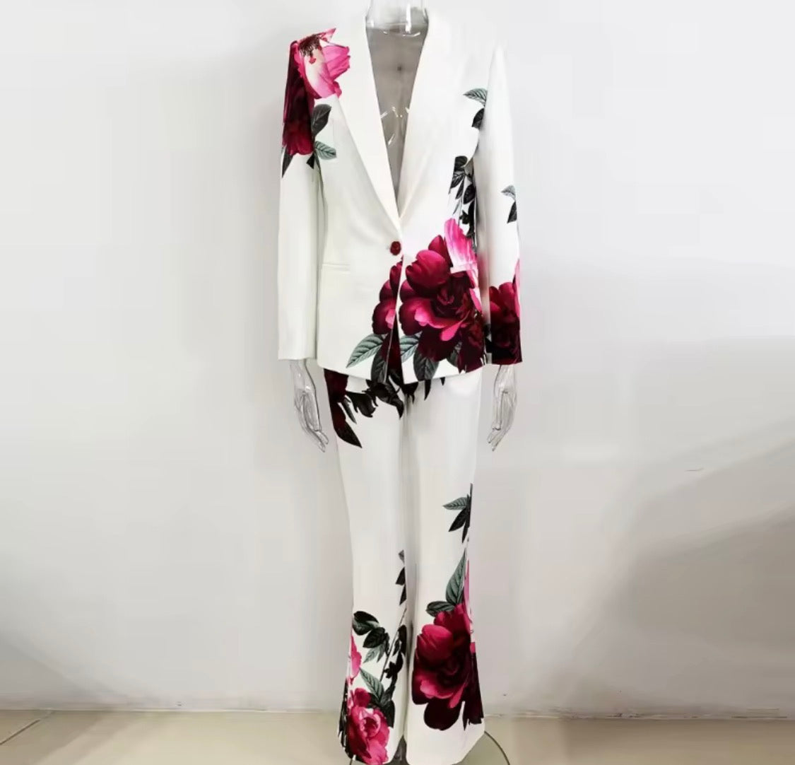 Women’s Floral Print Suit Set, Designer Two-Piece Blazer and Flare Pants, Botanical Garden Party Outfit, Statement Tailored Suit,