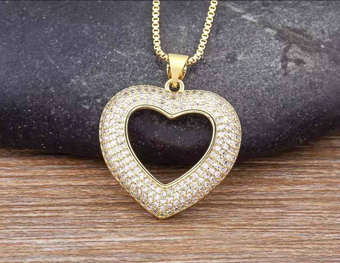 Heart-Shaped Hollow Crystal Zircon Pendant Link Chain Necklace Women's Charm Jewelry Anniversary Gift