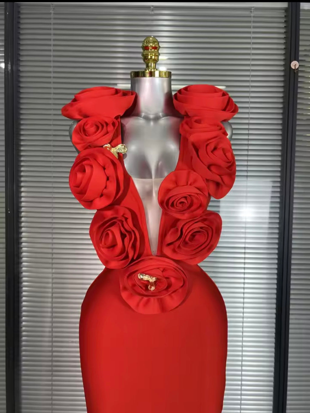 3D Rose V-Neck Bandage Dress & Earrings | Gala Outfit