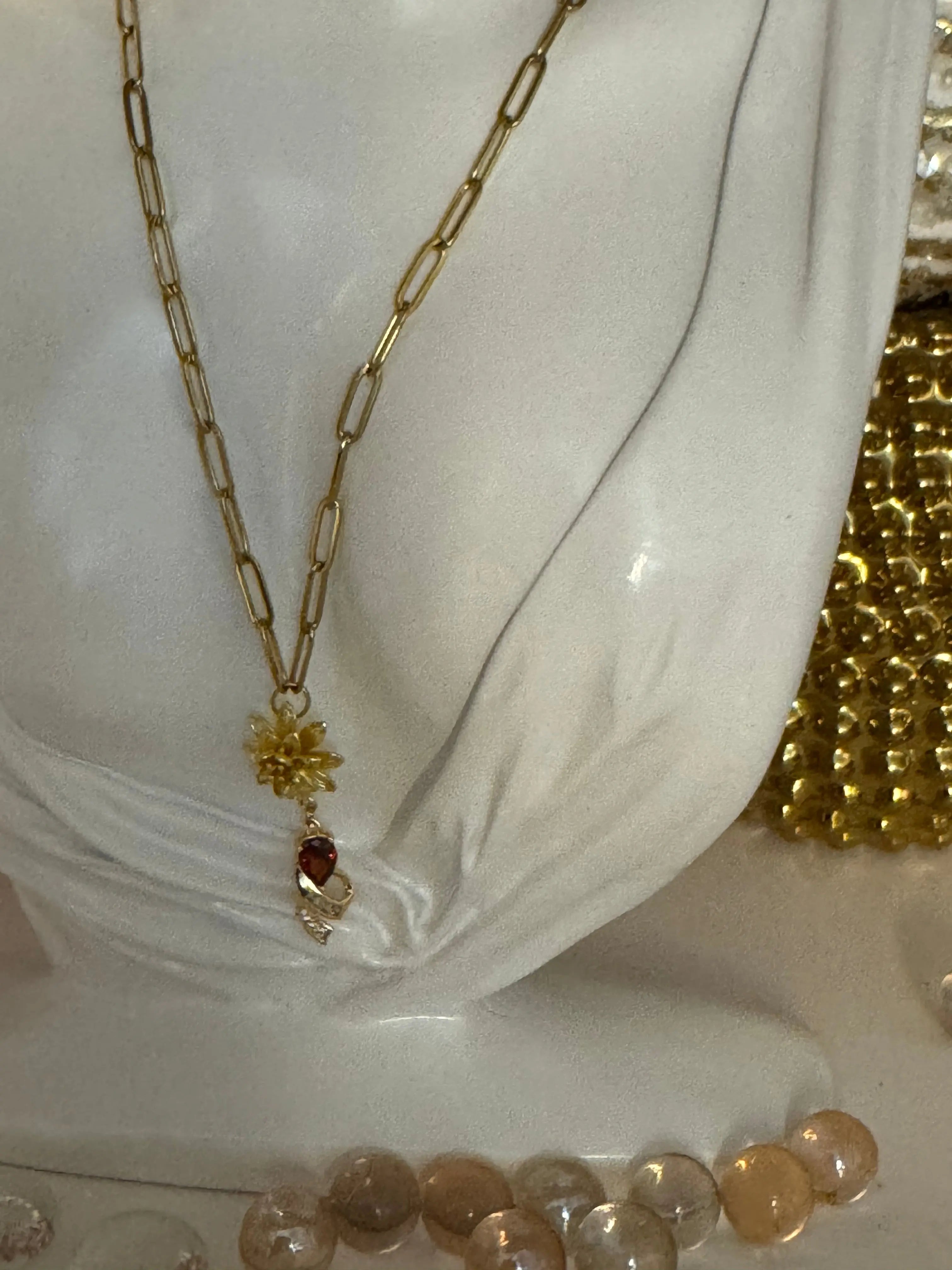 Golden Bloom Drop (limited edition) 18k gold PVD Necklace - JNi3 shop