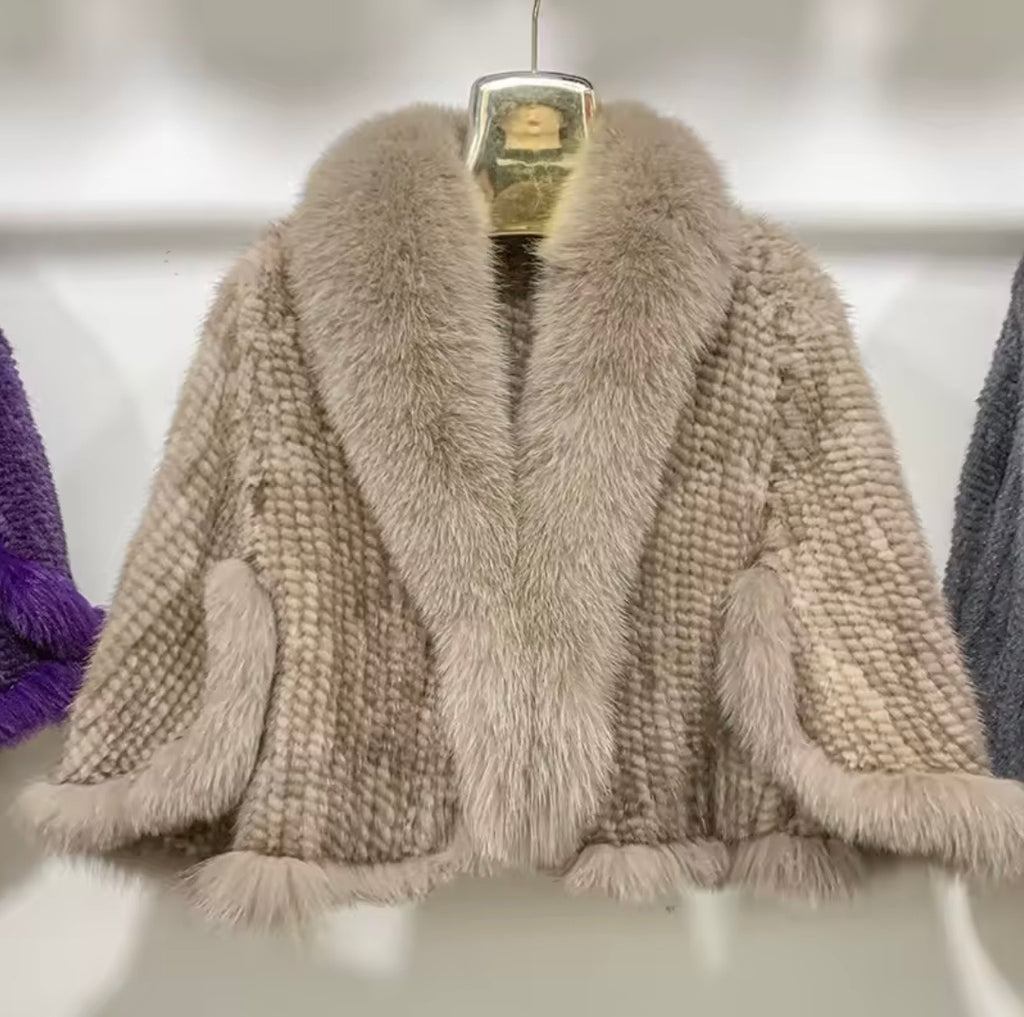 Mink fur ponchos and Hat set|Fox Fur trim