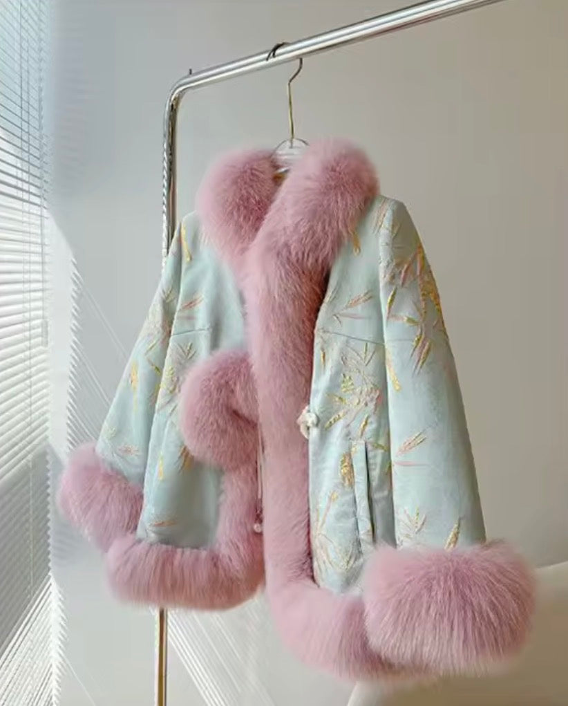 Luxury Faux Fur Trim Jacquard Jacket – Elegant Brocade Winter Coat