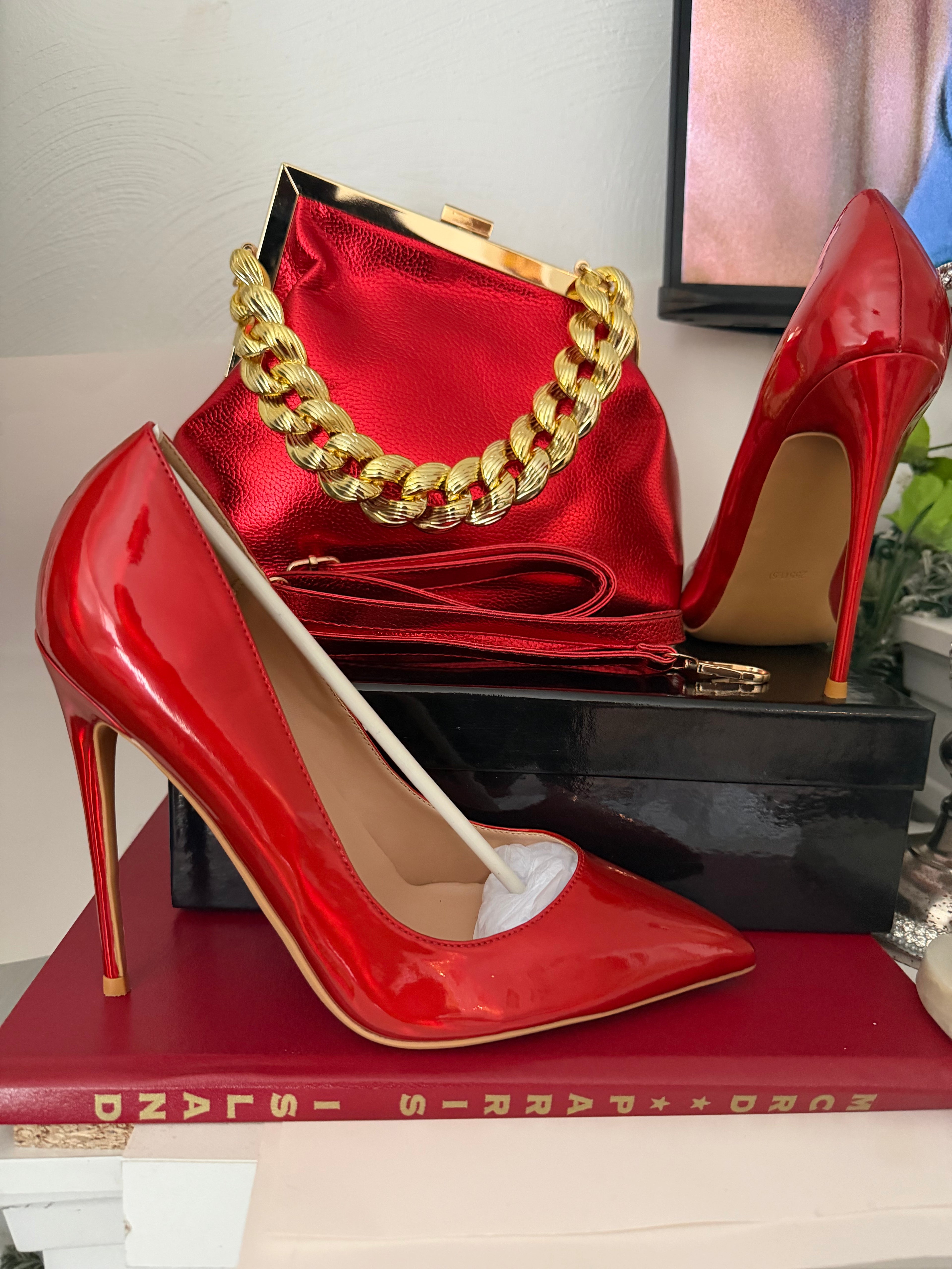 Vibrant Red Laser Stiletto Pumps and Metallic Red Clutch Purse Set – Luxury Chunky Gold Chain Handbag & Pointed Toe High Heels – Formal Gala & Evening Accessory Set
