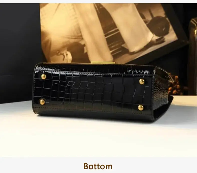 A new style of light luxury and fashionable women's mother bag with a large capacity hand-held tote in crocodile pattern JNi3 shop