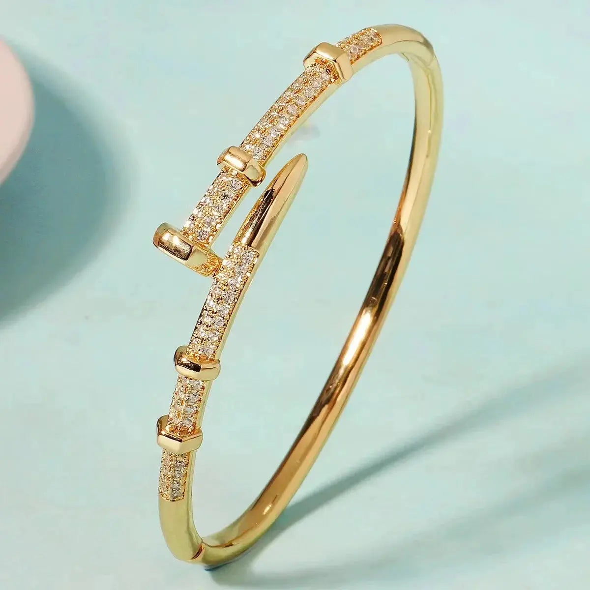 Classic Woman's Nail Shaped Open Bracelet Luxurious Gold Color Sparking Zircon Bracelet For Fashion - forward Events JNi3 shop