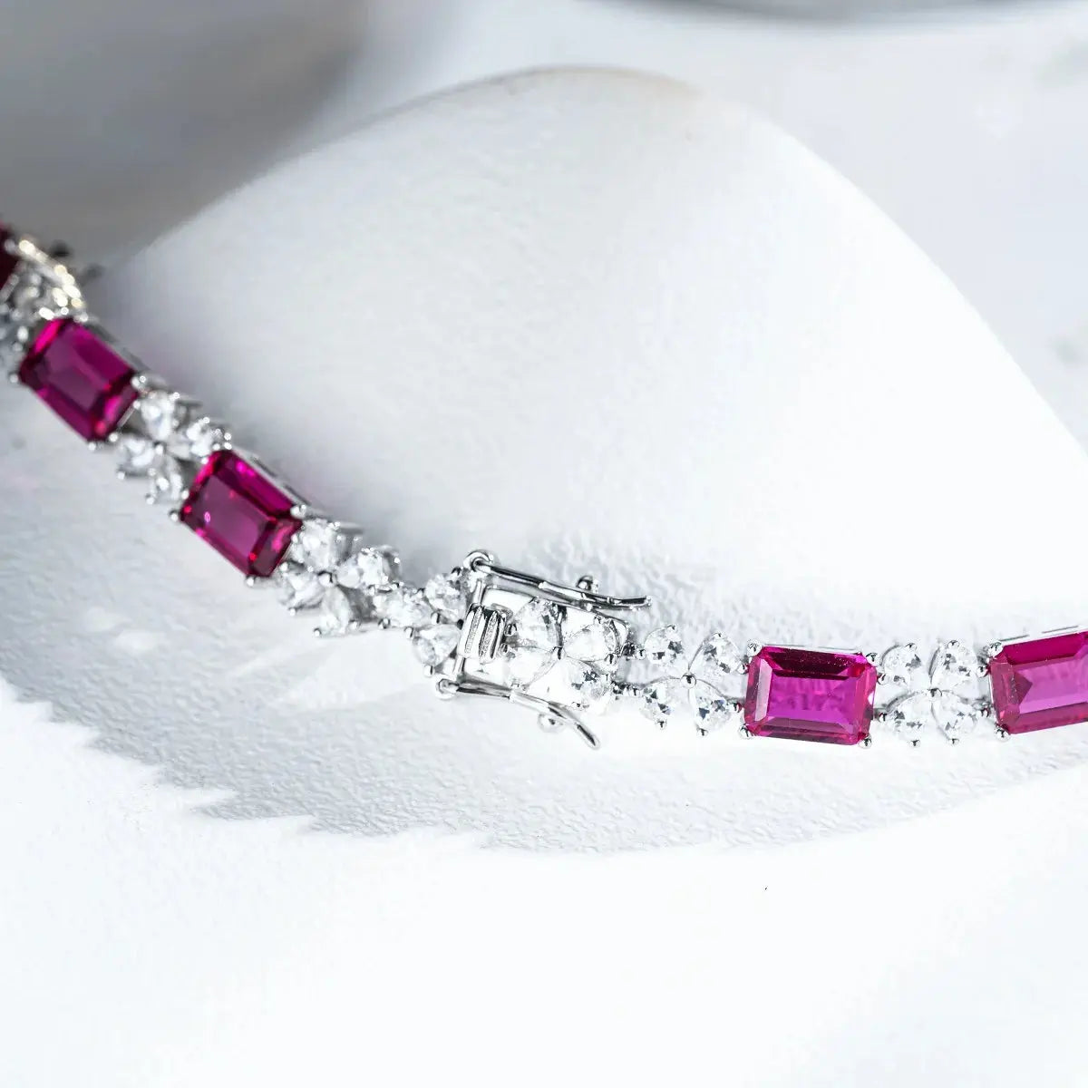 TBCYD 100% 925 Sterling Silver Emerald Ruby Bracelet for Women Luxury High Carbon Diamonds Gemstone Bracelet Bangle Fine Jewelry JNi3 shop