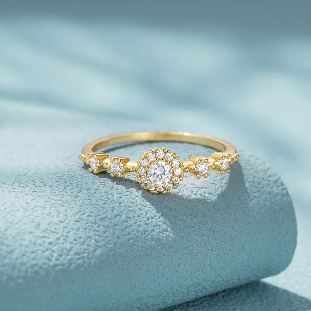 European And American Entry Lux Flower Rhinestone-embedded Closed 925 Silver High-grade Romantic Proposal Ring - JNi3 shop