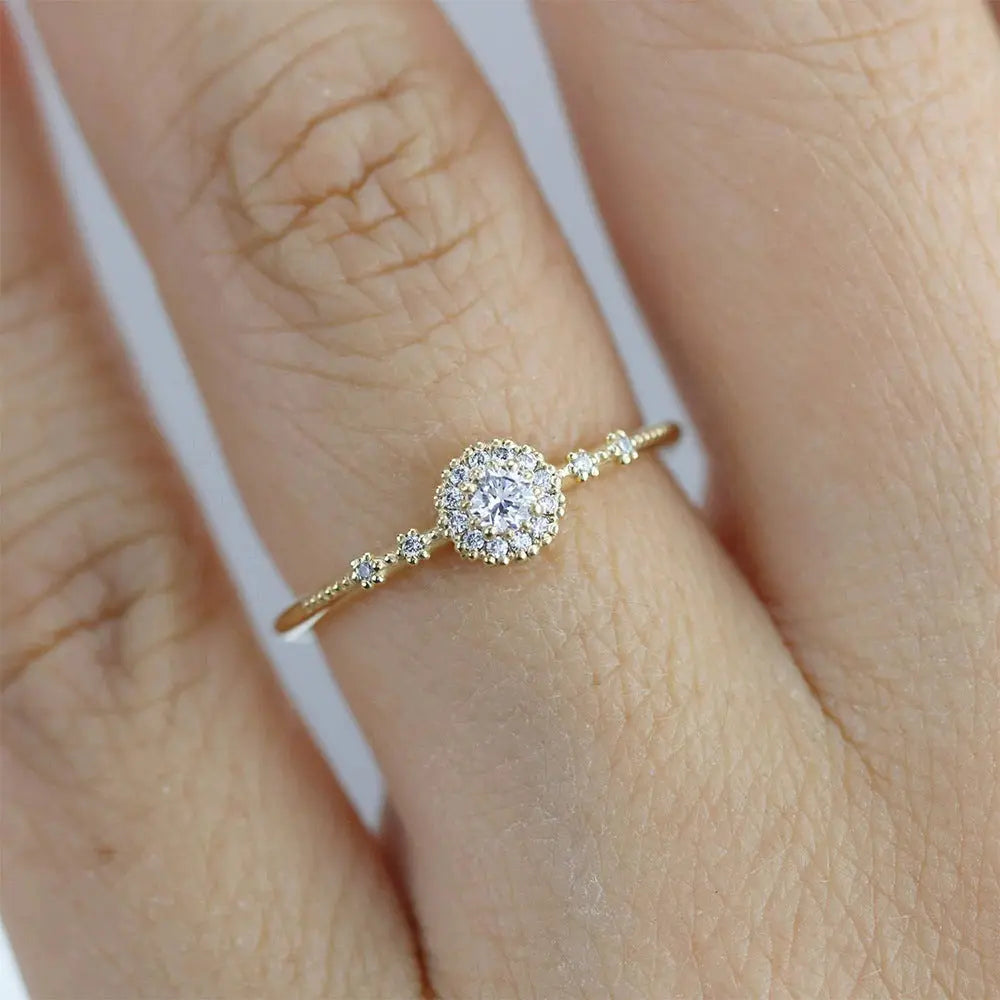 European And American Entry Lux Flower Rhinestone-embedded Closed 925 Silver High-grade Romantic Proposal Ring - JNi3 shop